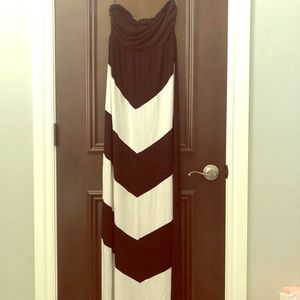 Maxi strapless dress